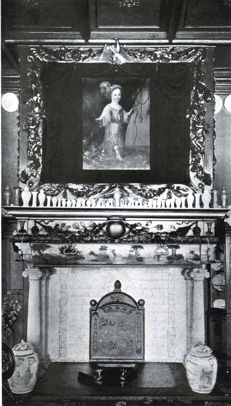 Het Huis te Vorden. Schouw in de groote zaal