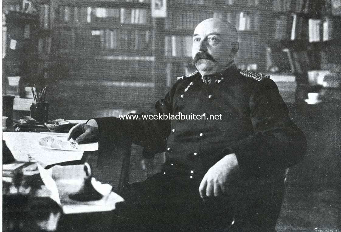 Generaal-Majoor A.N.J. Fabius, commandant van de stelling Amsterdam, die tegen 1 November a.s. ontslag heeft gevraagd