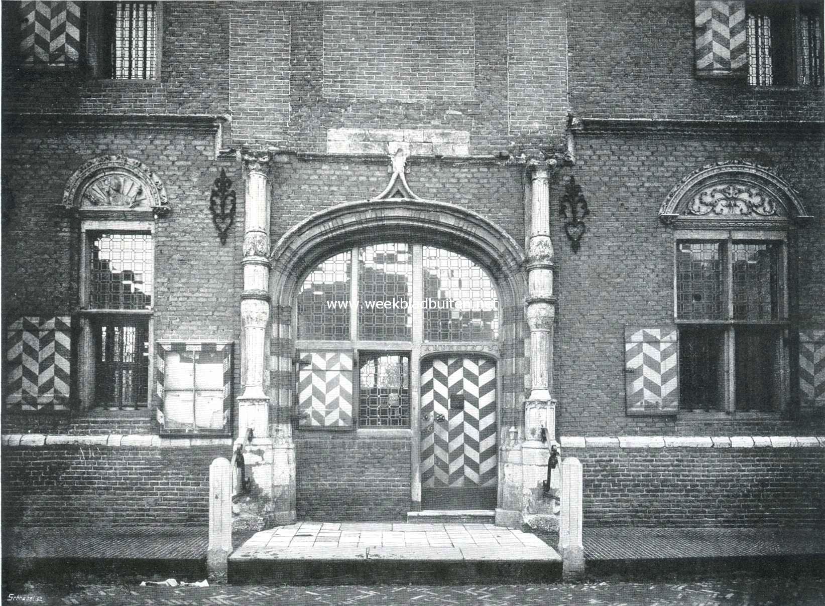 Het huis van Maarten van Rossum te Zalt-Bommel. Dtail van den voorgevel