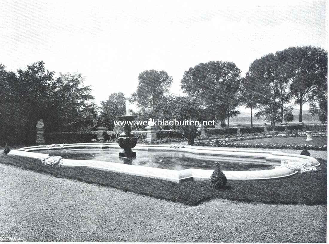 Kasteel Eysden. Fontein met waterbassin op het slotplein