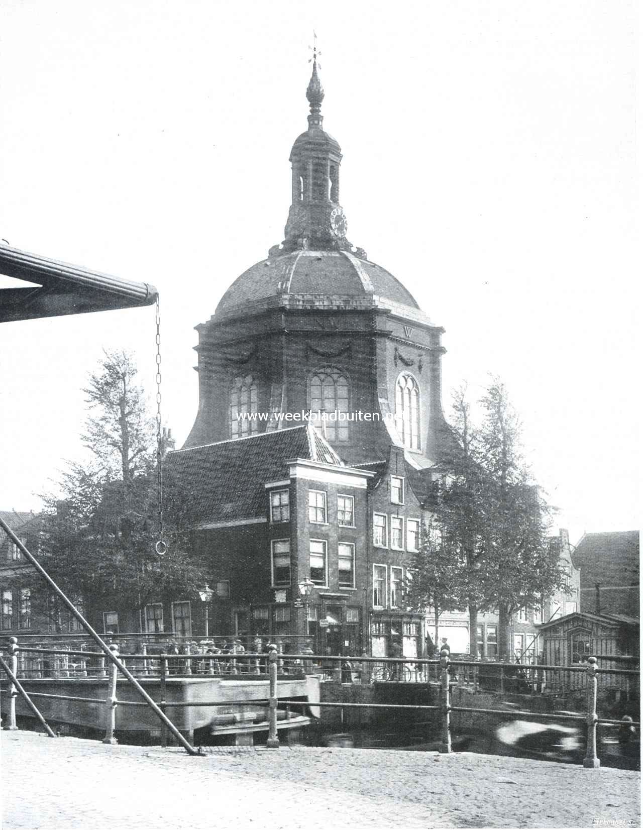 Stadsgezicht bij de Marekerk te Leiden