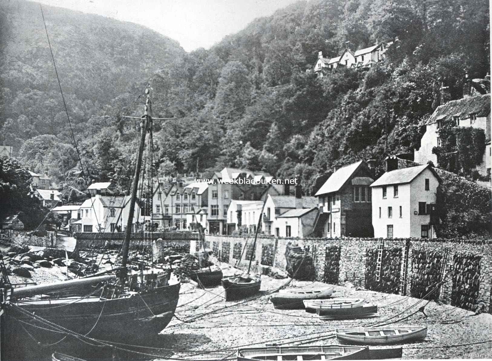 Gezicht op de Engelsche badplaats Lynmouth aan de Noord-Devonshire kust
