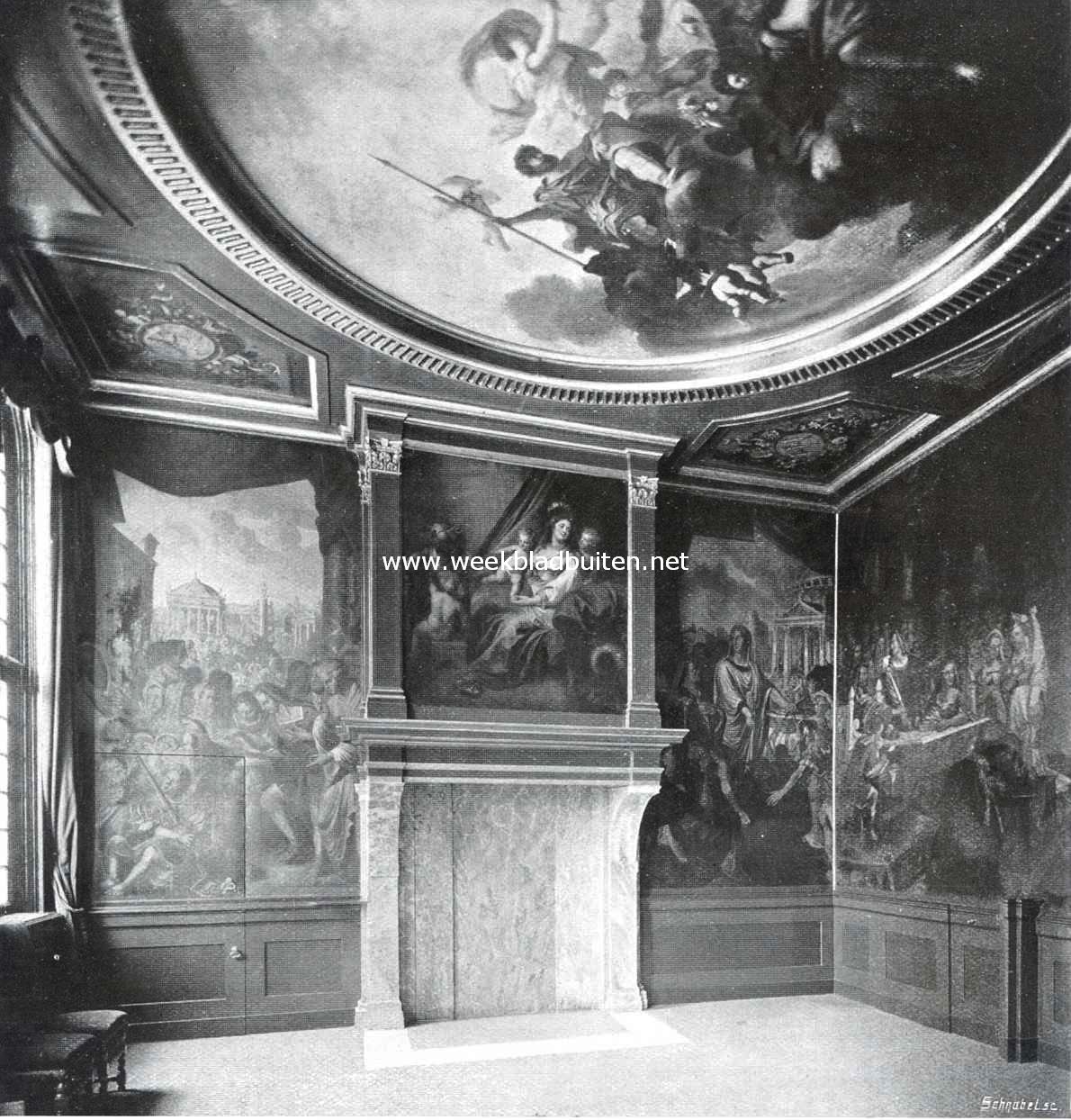 Het Stadhuis te Enkhuizen. In de Kamer der Burgemeesteren met wandschilderingen naar Romein de Hooghe en het schoorsteenstuk van Ferdinand Bol