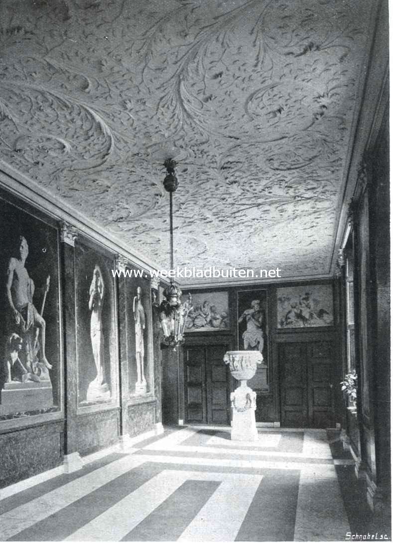 De Slangenburg. De hal in de Slangenburg