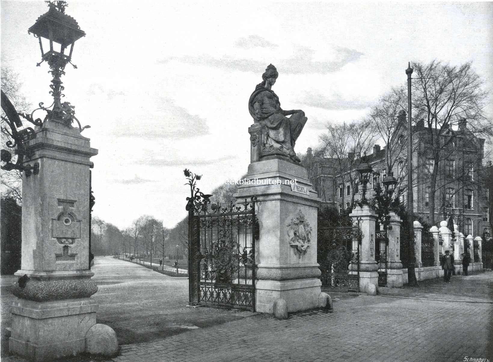 De halve eeuw van het Vondelpark. De ingang van het Vondelpark aan de Stadhouderskade