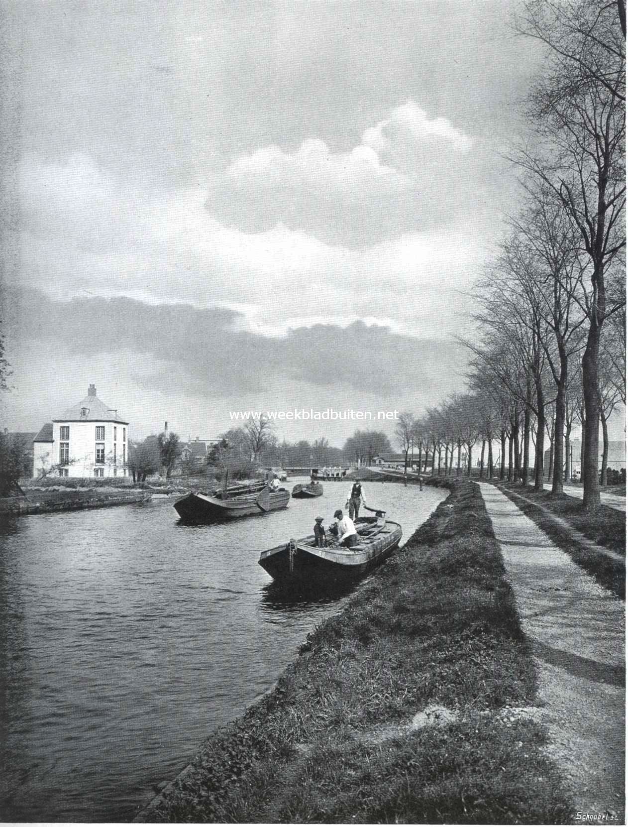 De Vliet bij Voorburg. Links de historische buitenplaats 