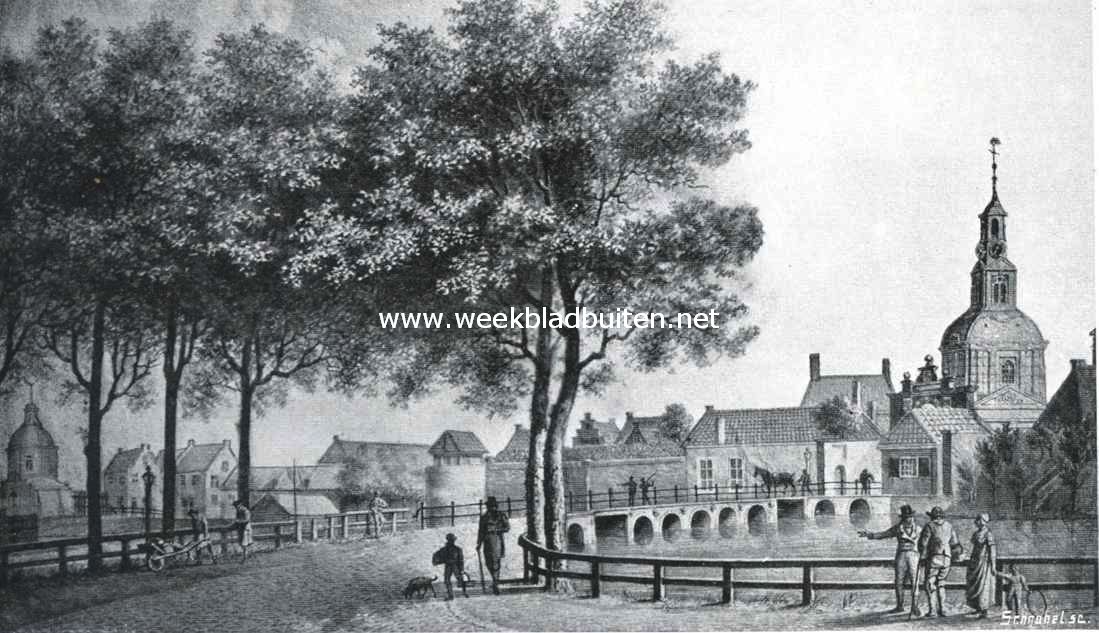 Sloopend herboren Nederland VI. De kleinere steden en het platteland van Zuid-Holland. (Vervolg). De Witte Poort te Leiden, van den Haagweg af gezien, met de Oudebrug en de Voorpoort, gesloopt omstreeks 1865. In den linkerhoek de koepel van de nog behouden Morschpoort. Naar eene teekening in het gemeente-archief aldaar
