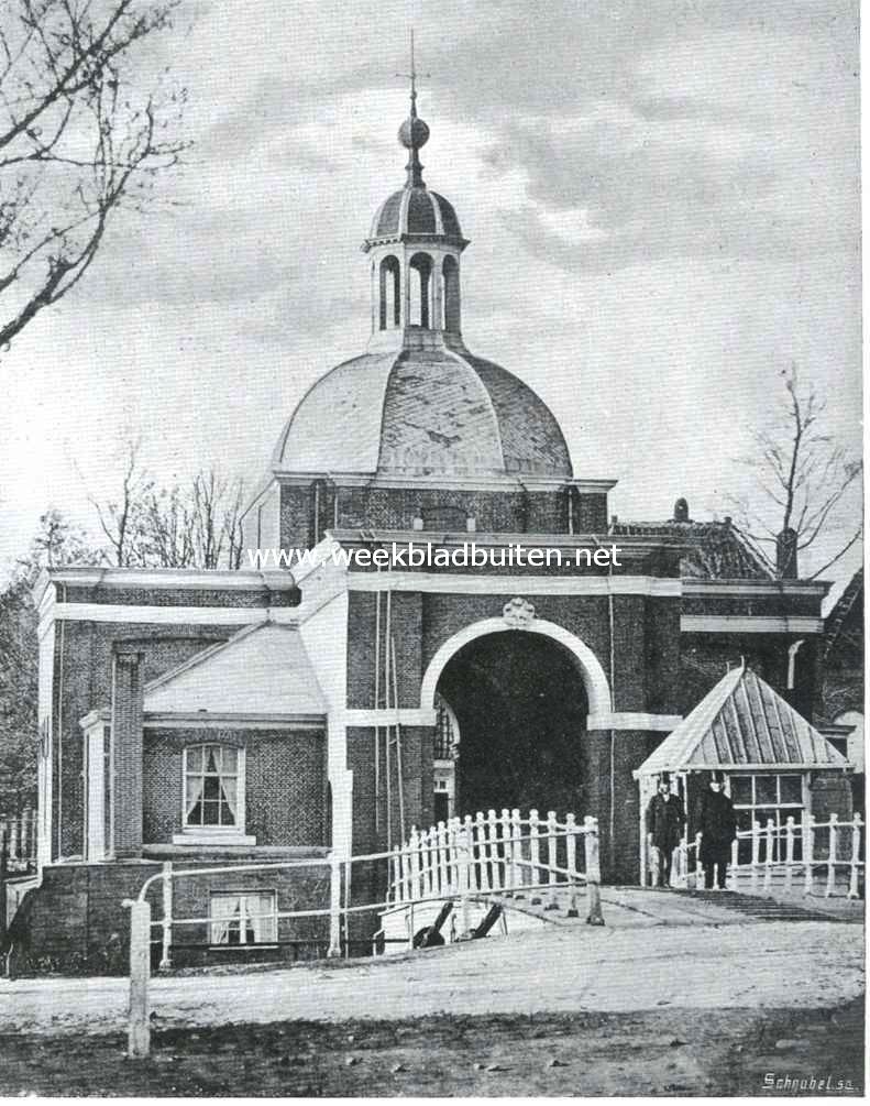 Sloopend herboren Nederland VI. De kleinere steden en het platteland van Zuid-Holland. (Vervolg). De Koepoort te Leiden, gesloopt in 1864. Naar eene teekening in het gemeente-archief aldaar