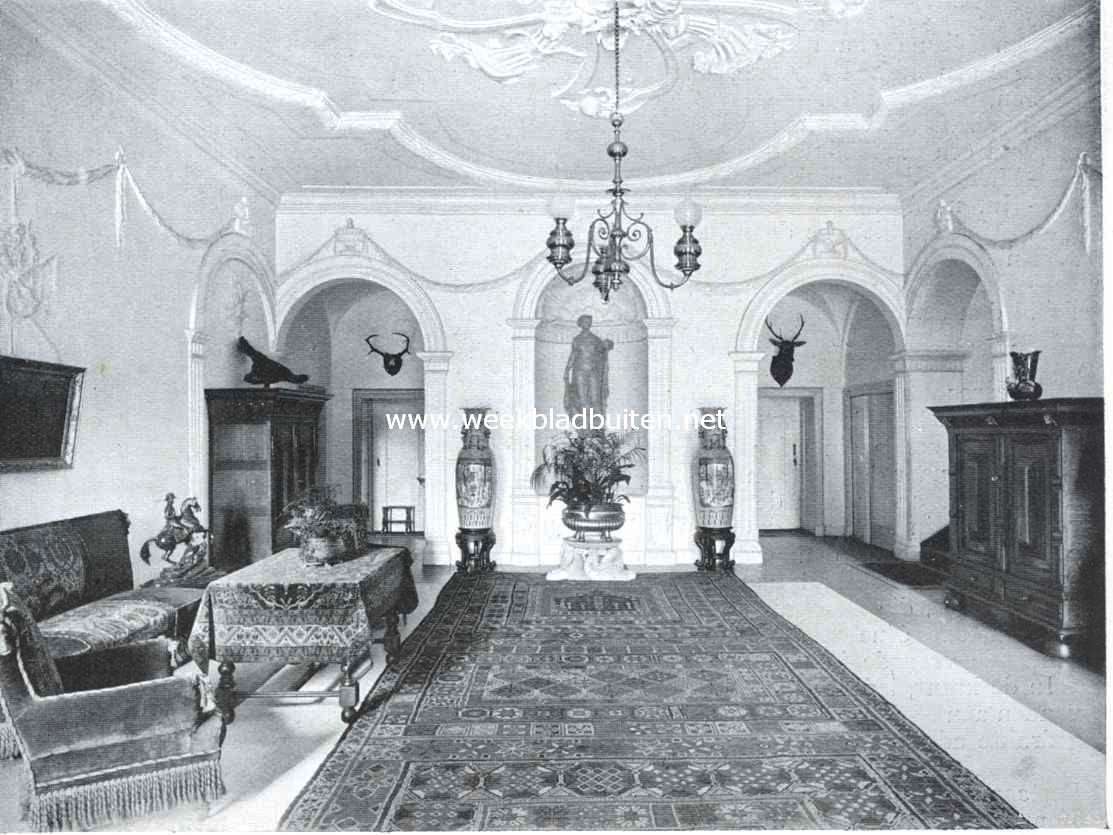 Het kasteel Biljoen. De hal