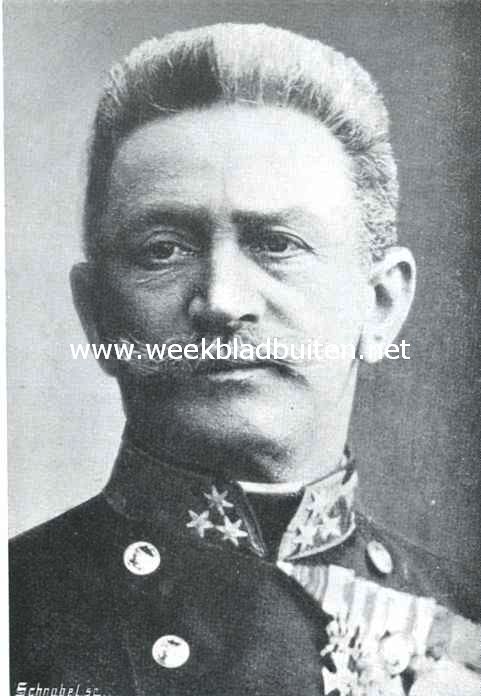 Franz Freiherr Conrad von Htzendorf, chef van den Oostenrijksche generalen staf, generaal der infanterie en legerinspecteur