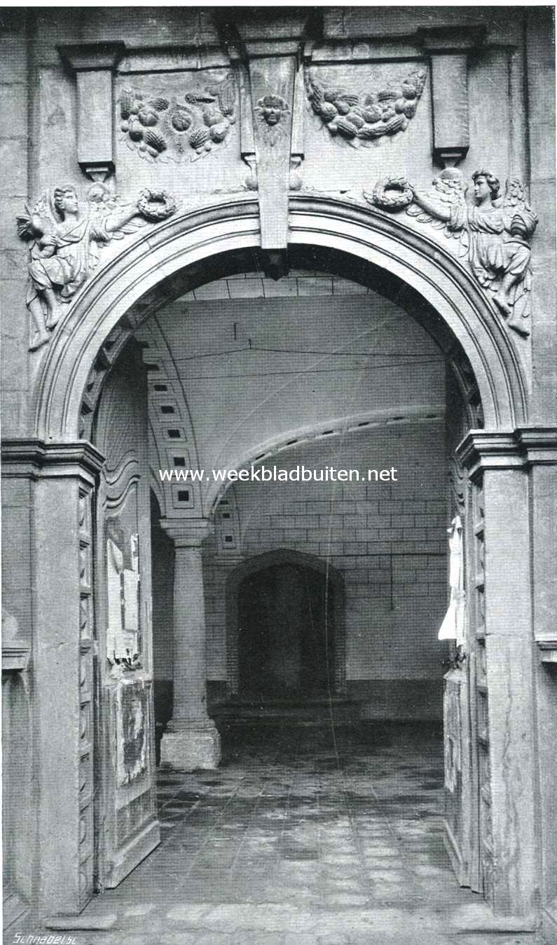 Veurne. Ingang van het Gerechtshof