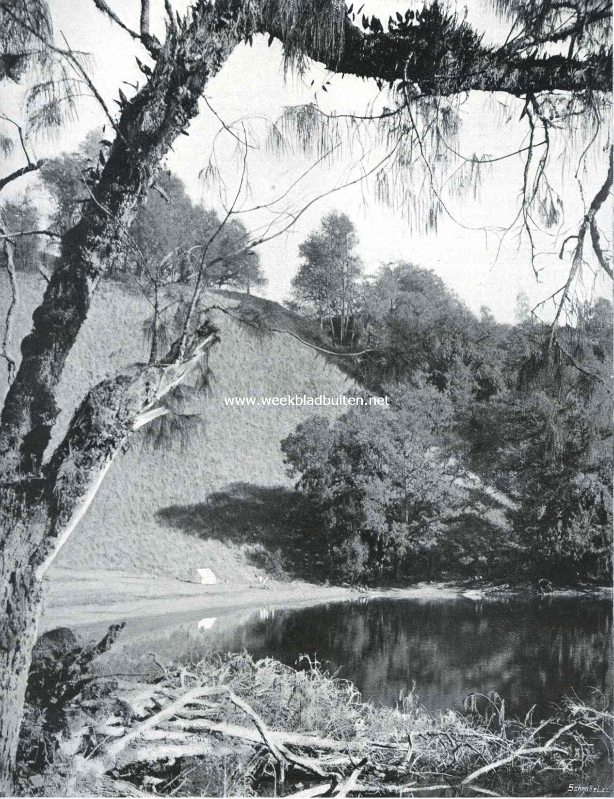 De westelijke oever van Ranoe Koembala (Oost-Java)