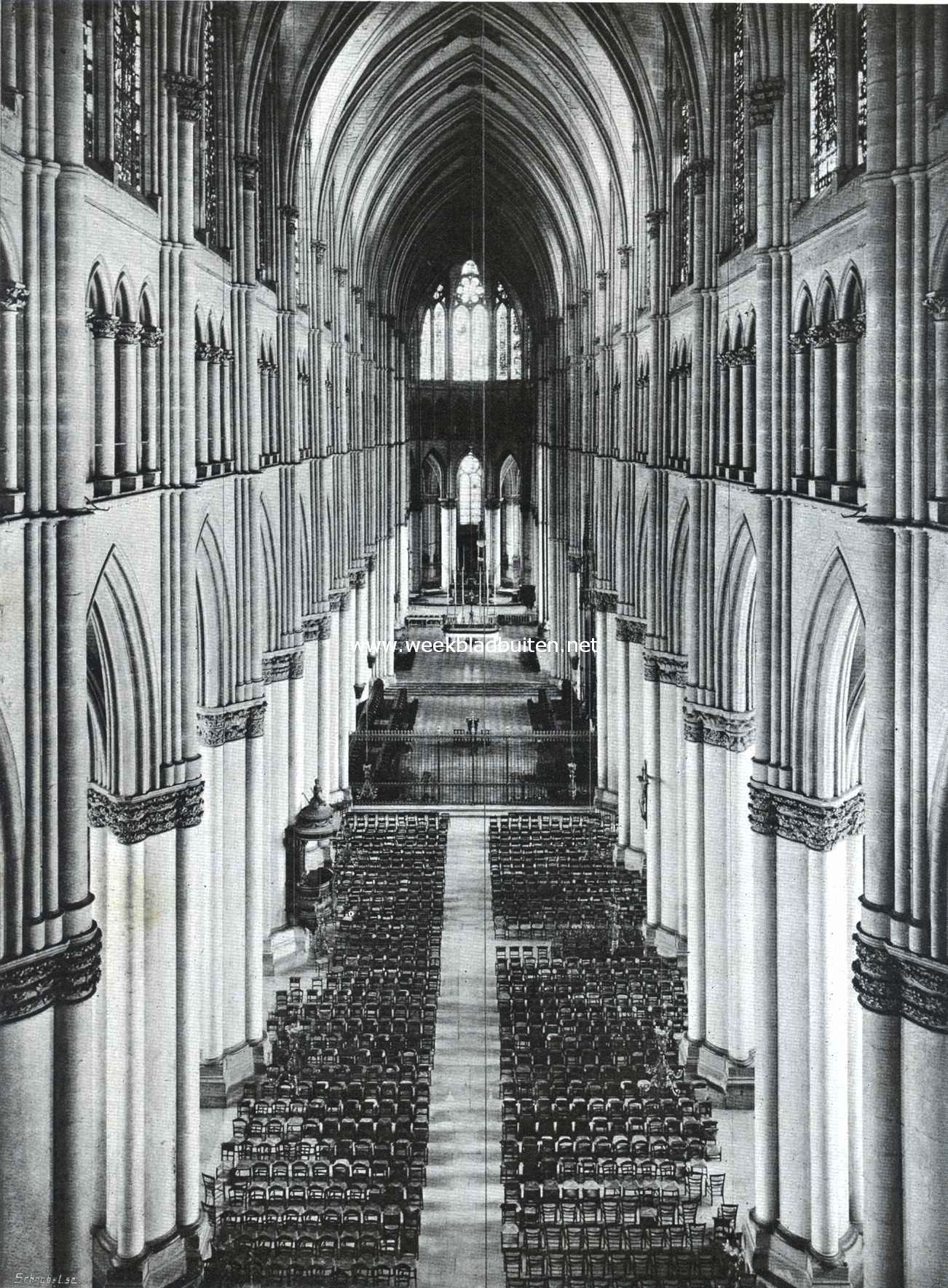 Het inwendige van de kathedraal te Reims