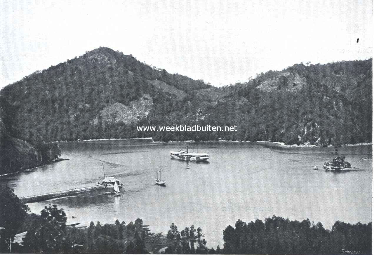 Tifoe en Ambon. Het stoomschip 