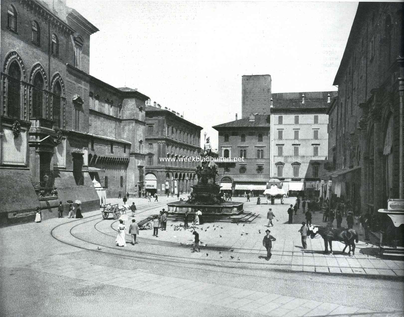 Bologna. Neptunusplein; in het midden de Neptunusfontein, werk van een Zuid-Nederlander, die Jan van Bologna werd genoemd