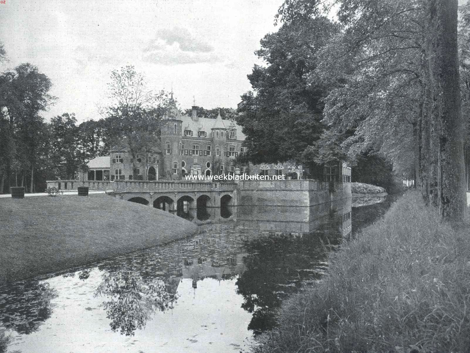 Het kasteel Nyenrode. Zuidzijde met slotgracht