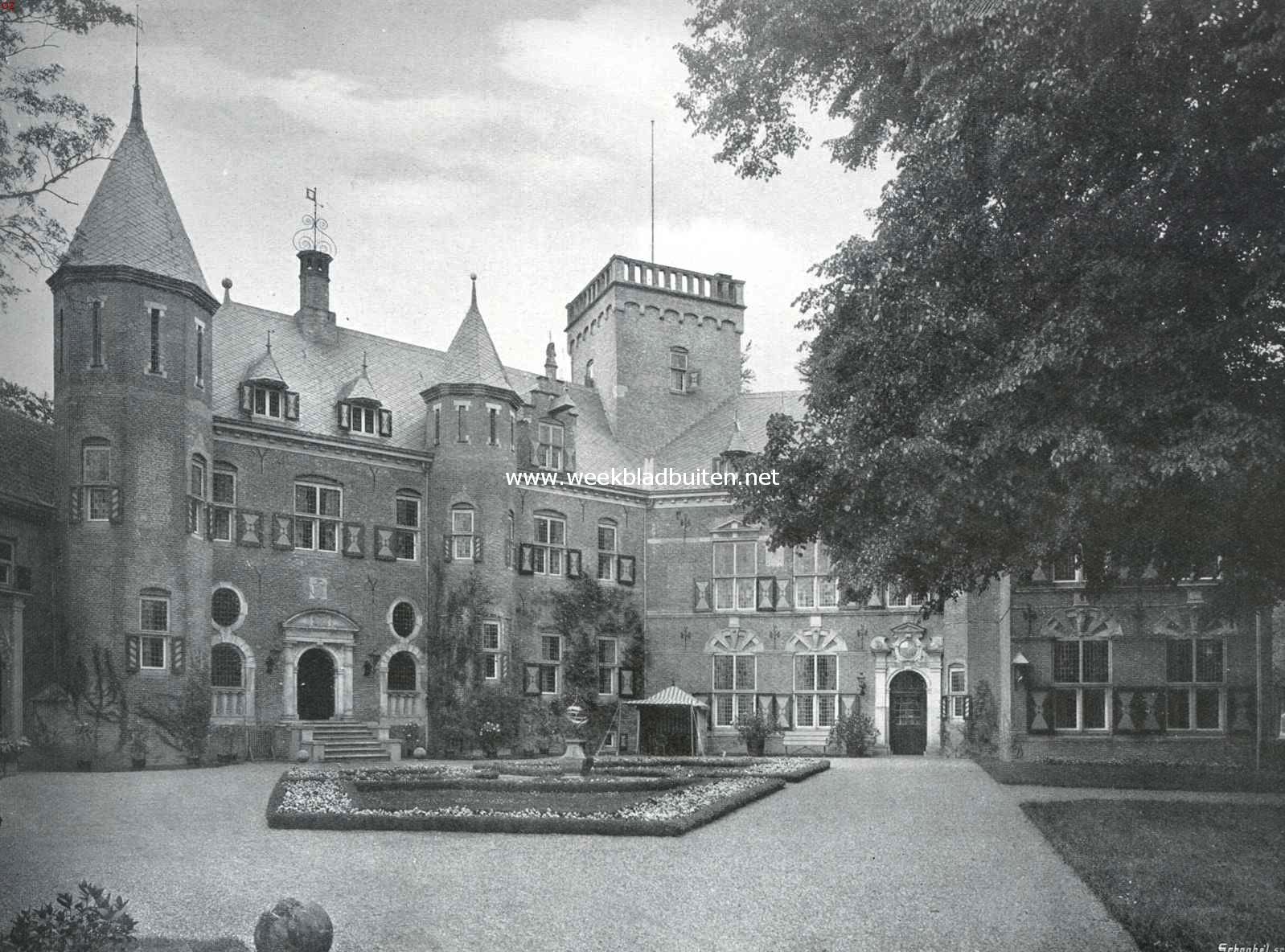Het kasteel Nyenrode. Voorplein