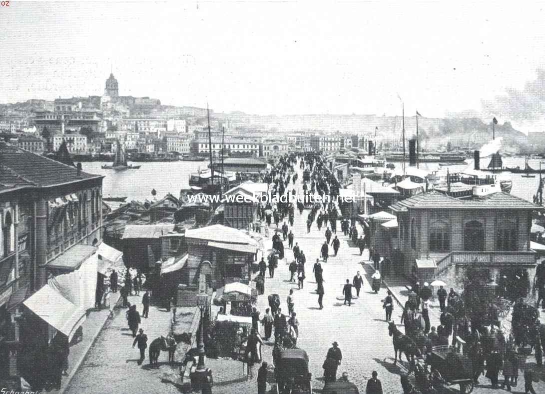 De stad aan den Gouden Hoorn. De groote brug over den Gouden Hoorn van Stamboel naar Galata
