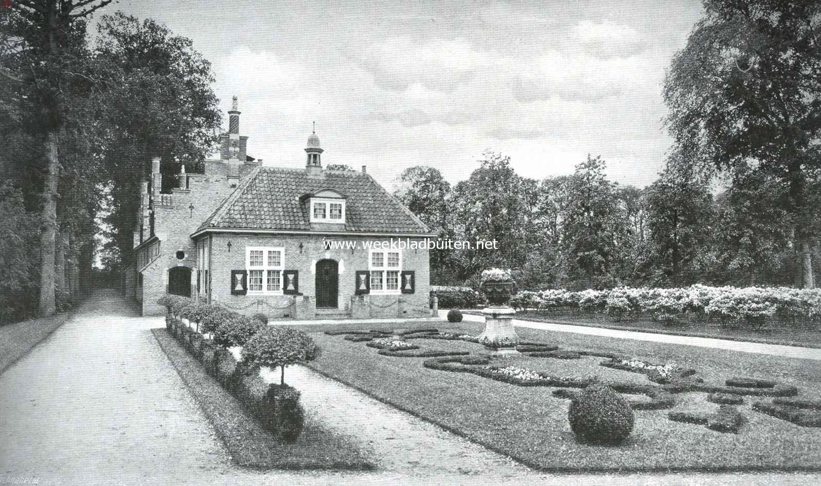 Het kasteel Nyenrode. De bijgebouwen