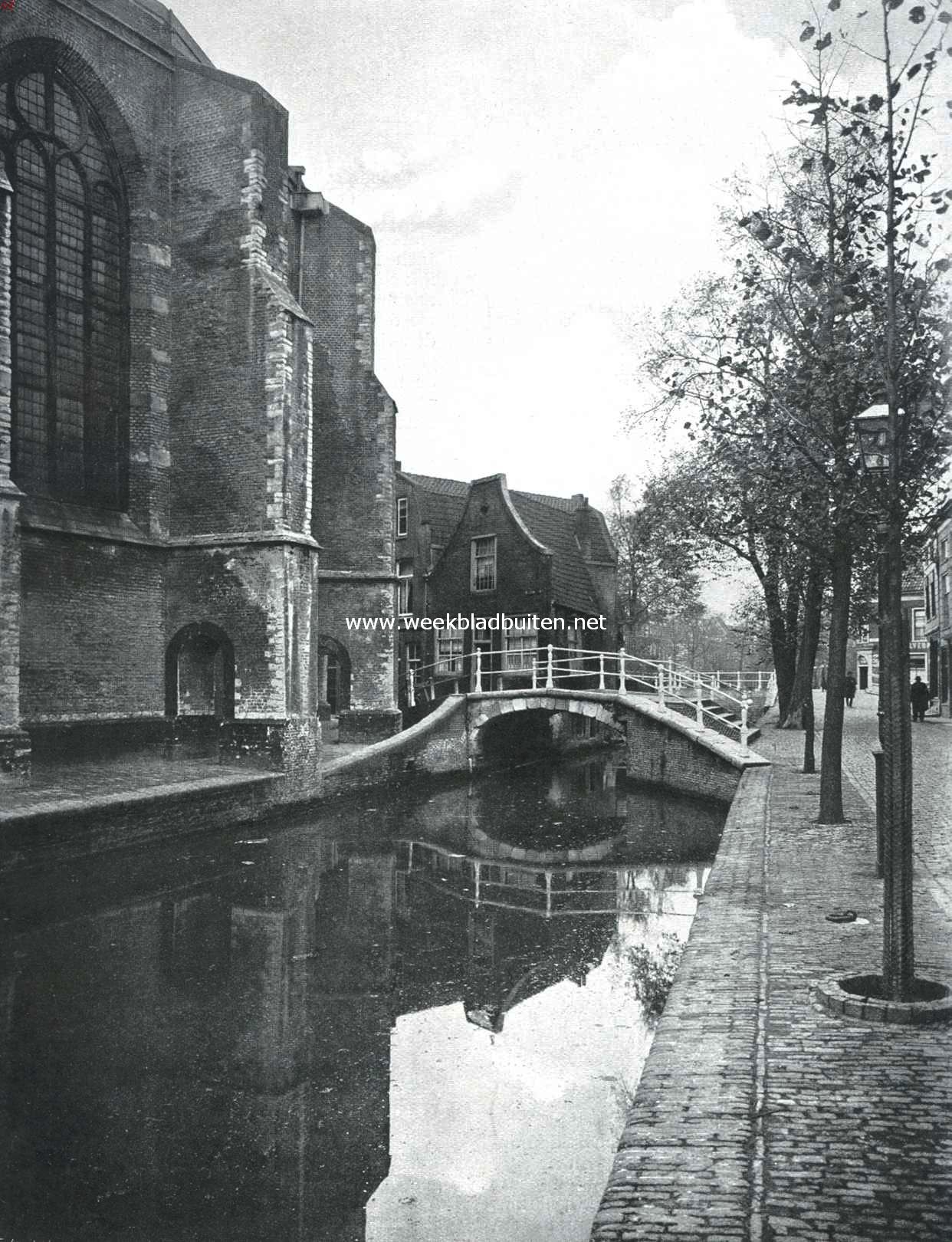 Achter de Nieuwe Kerk te Delft