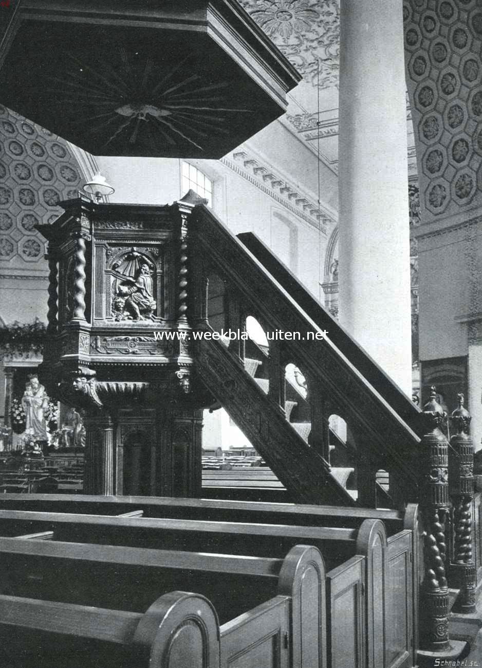 De kruiskerk te 's-Hertogenbosch. De preekstoel
