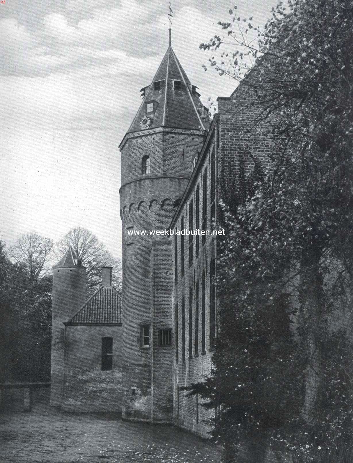 Kasteel Westhove bij Domburg, van het Westen gezien