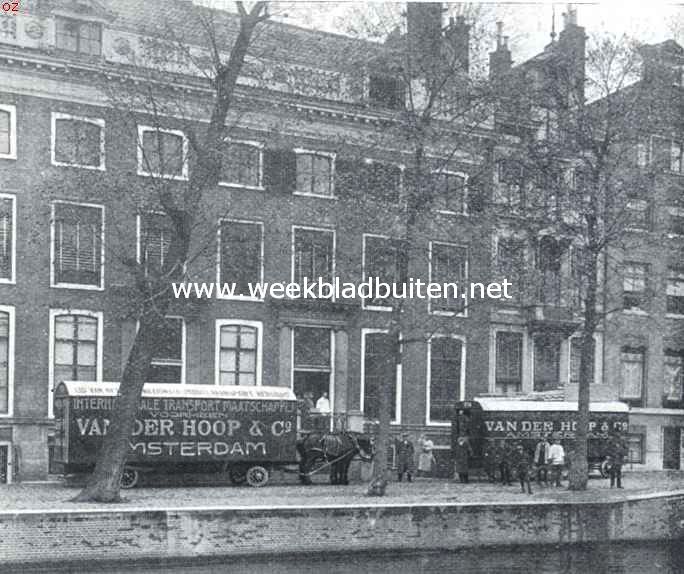 De verhuizing van de kostbare Collectie Six. De verhuiswagens voor het oude huis aan de Heerengracht 511