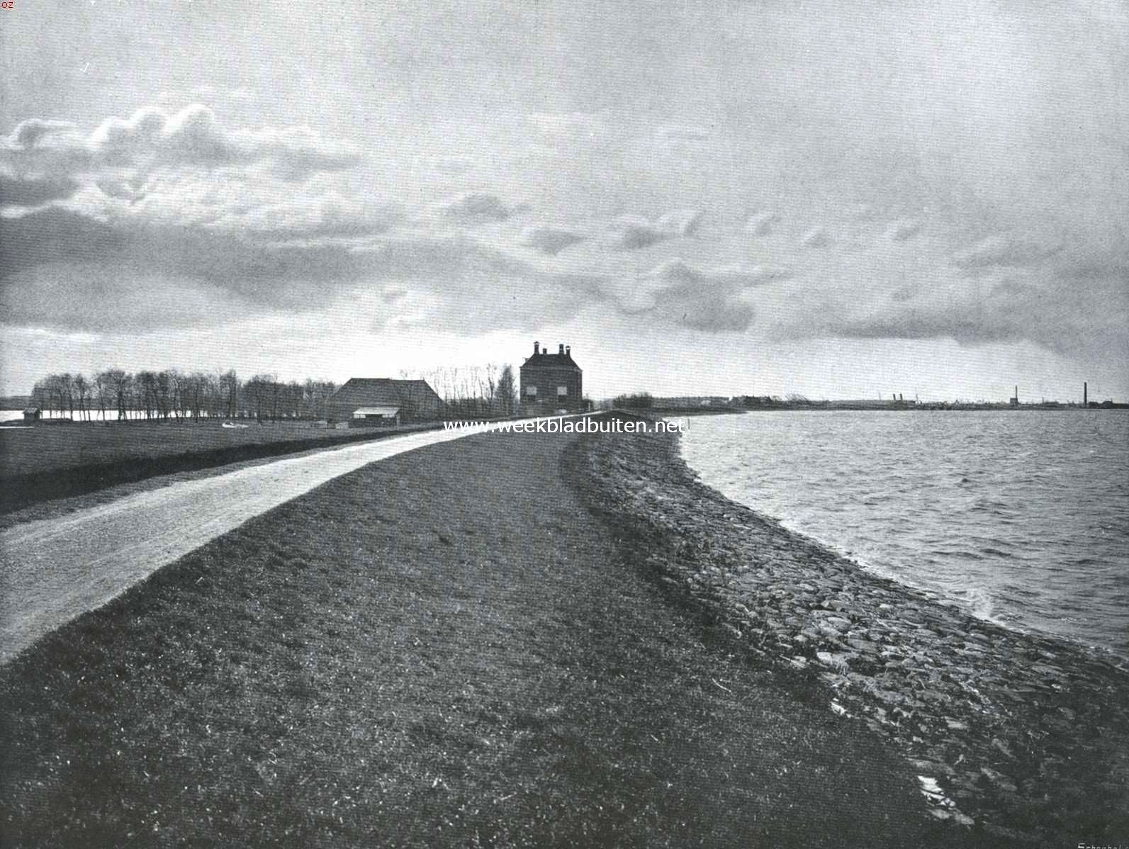 Het Hoogheemraadschap van Zeeburg en Diemerdijk. Het Gemeenlandshuis gezien van het oosten. Rechts de Zuiderzee, links het Nieuwediep, bij de doorbraak in 1422 ontstaan. In het verschiet de havenwerken van Amsterdam