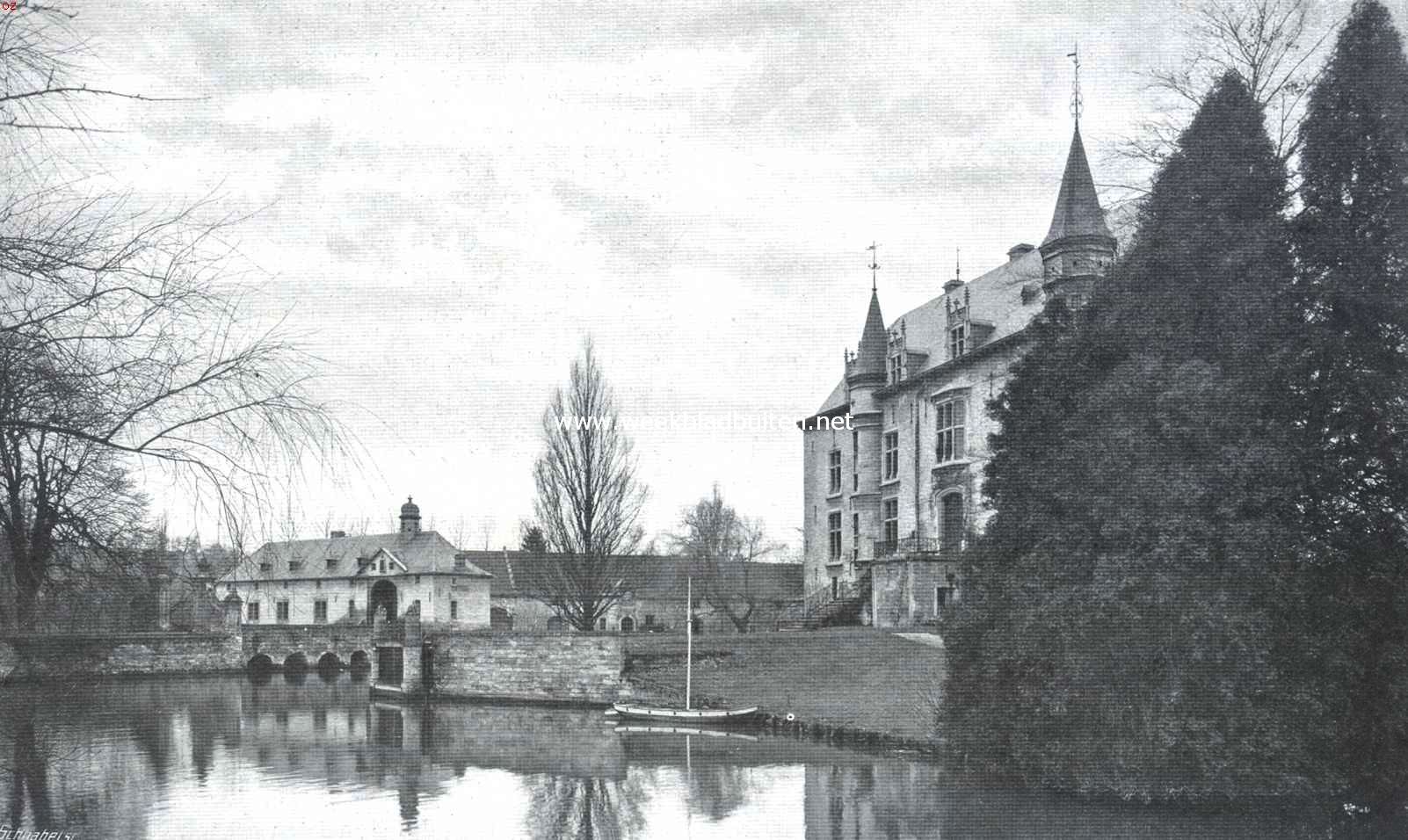 Het kasteel Chaloen. Van het zuiden gezien