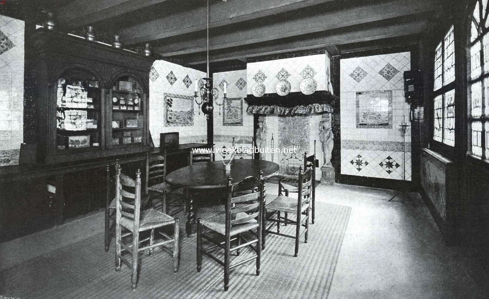 De Lakenhal te Leiden. De oude bestuurskamer in het Stedelijk Museum
