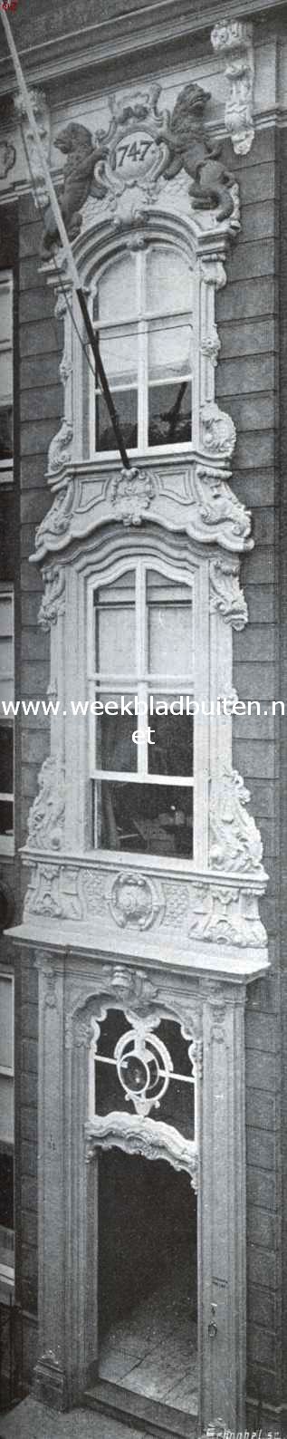 Twee steden van Walcheren. Middelburg. Deur- en raamomlijsting van een huis aan de Lange Delft