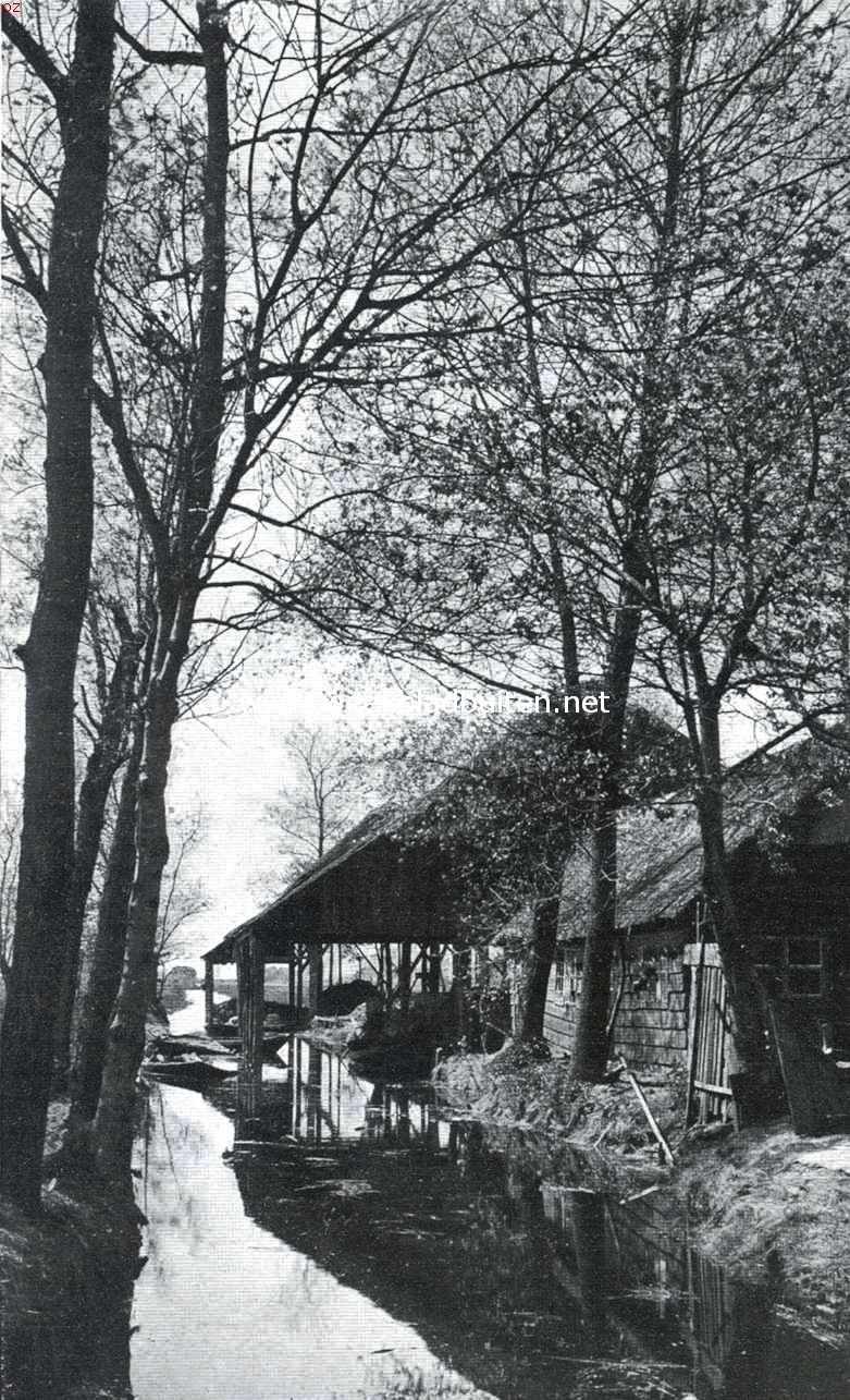Giethoorn. Bij de scheepstimmerwerf