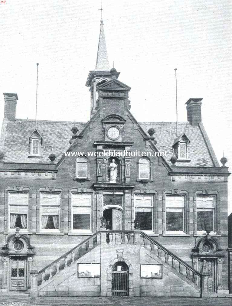 Medemblik de oudste. Het Stadhuis, zooals het zich thans vertoont