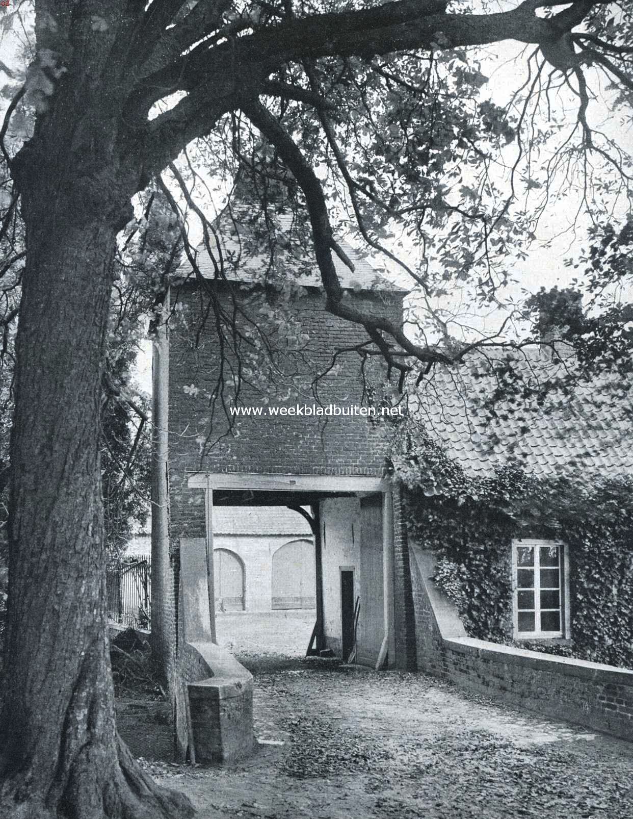 Het kasteel de Borcht te Baarlo (L.), ingangspoort