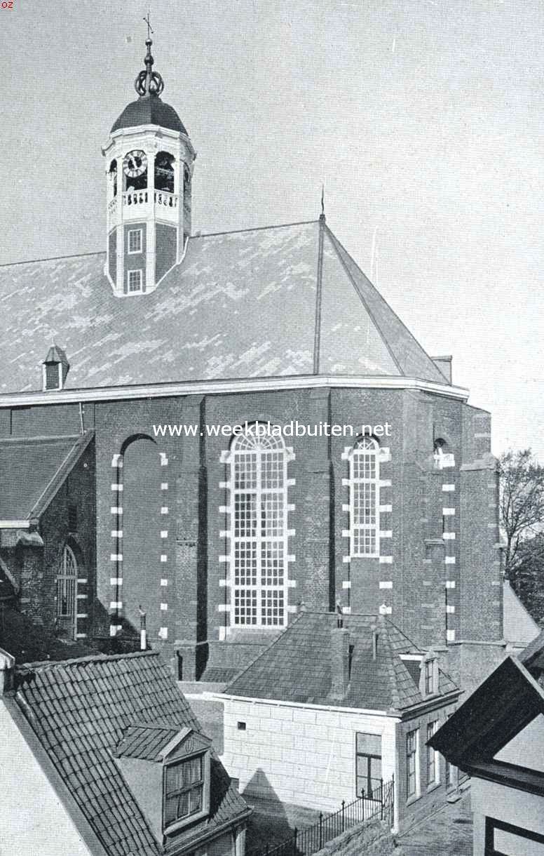 Gezicht op de oostelijke helft van de Groote of Martinikerk te Sneek
