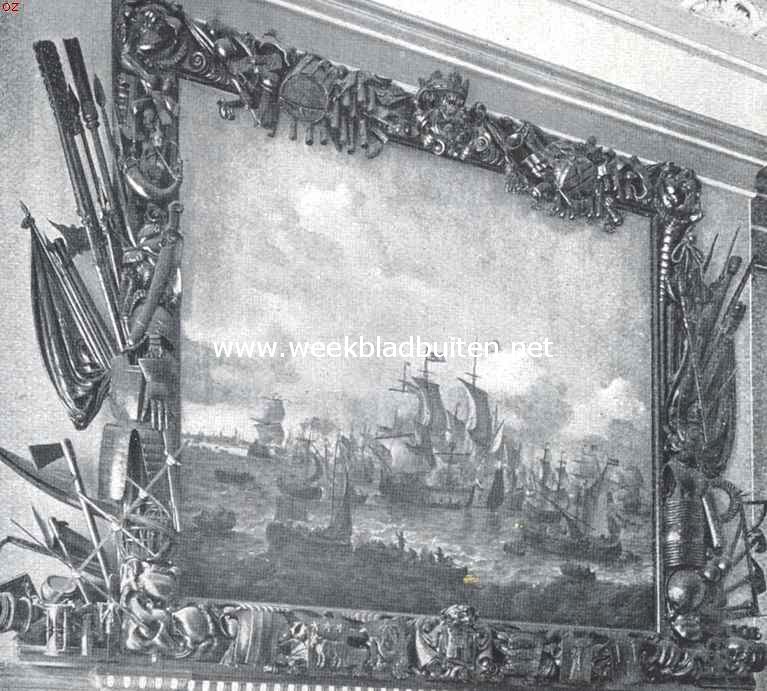Hoorn, de zeshonderdjarige. Schoorsteenstuk in de Raadzaal, vroeger eetzaal der Gecommiteerde Raden, voorstellende den slag op de Zuiderzee in 1573 en geschilderd door J. Blankerhof te Amsterdam (1663). De lijst, vertoonende attributen der zeevaart en de wapenen der zeven steden van Holland's Noorderkwartier, is gesneden door Johan Kinnema te Alkmaar