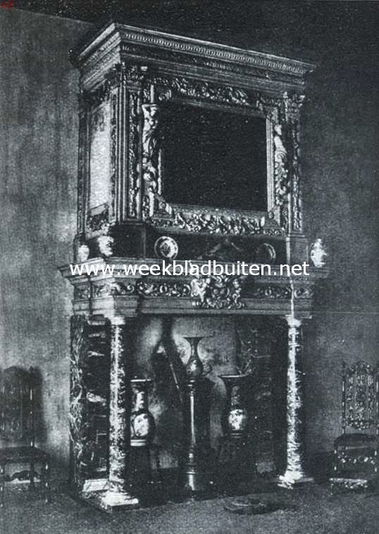 Het kasteel Ammerzoden. Rijk en kunstig besneden schouw in een der kamers