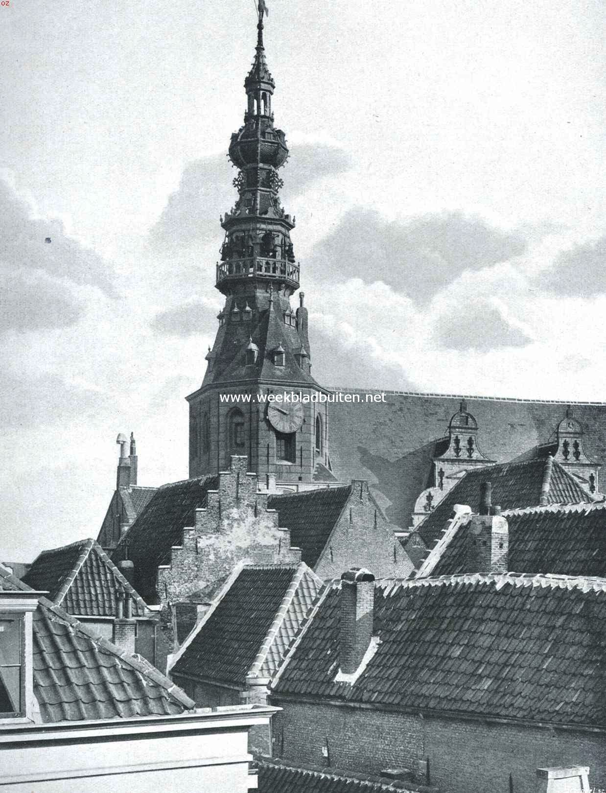 Bij den Stadhuistoren van het door bommen geteisterde Zierikzee