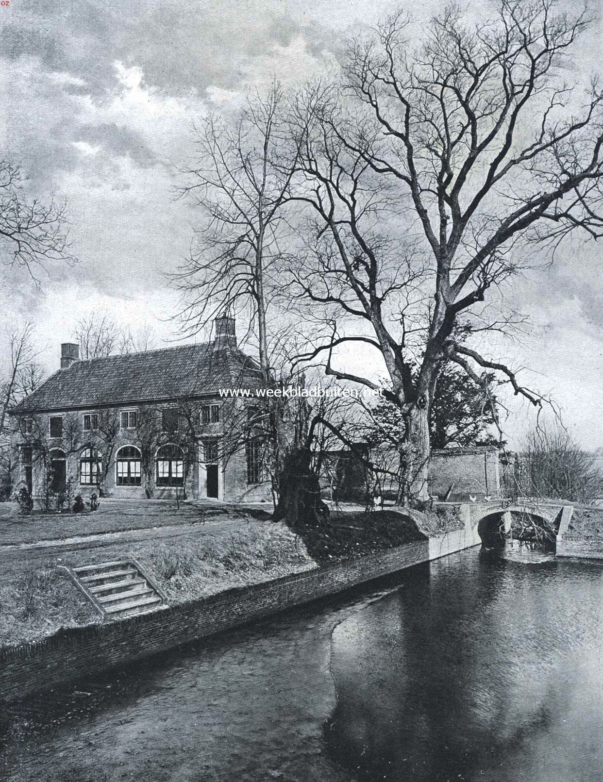 Bij de tuinmanswoning van Kasteel Assumburg