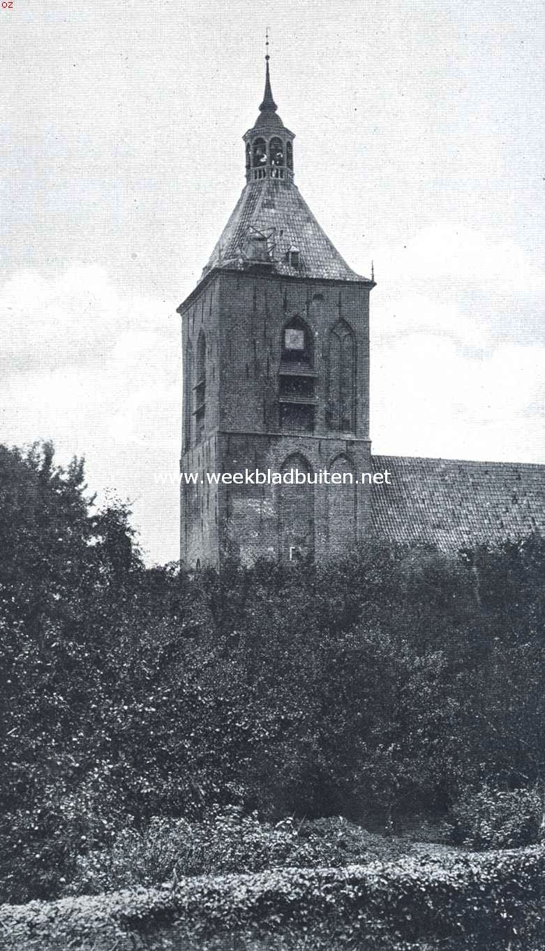 De voormalige burcht Ewsum bij Middelstum. De kerktoren te Middelstum. Gebouwd door Onno van Ewsum en van een klokkenspel voorzien door Johan Lewe van Ewsum