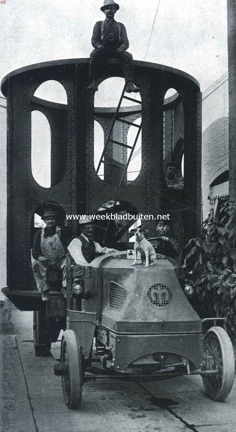 Een historische dag voor de sterrenkunde. Het zware onderste stuk van den 100 inch spiegelteleskoop gereed voor het transport naar den berg
