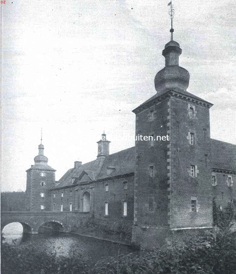 Het kasteel Nieuwburg te Gulpen. Het poortgebouw gezien van het Zuiden
