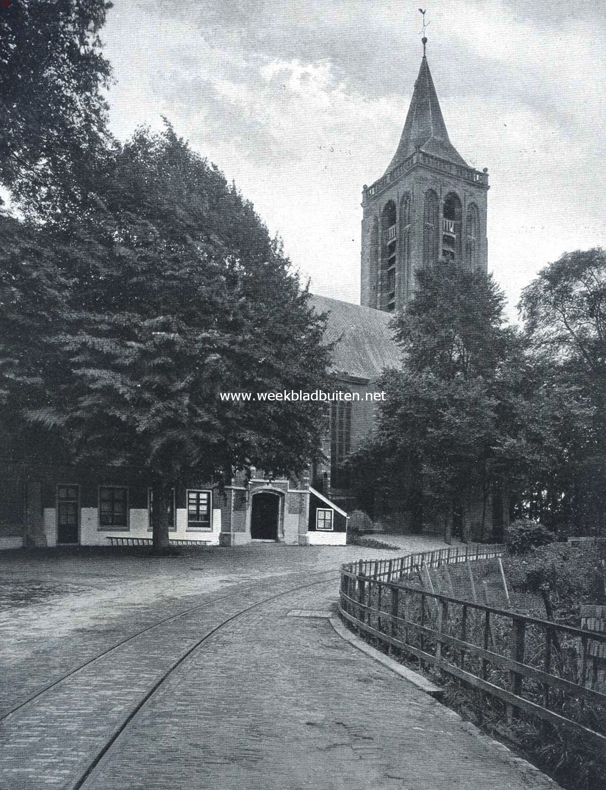 Monnikendam. Bij de Groote Kerk