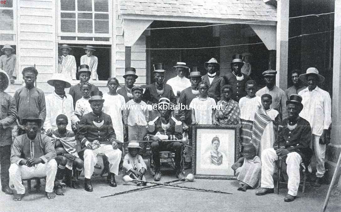 De boschnegers in Suriname. Gouverneur Amakti, het opperhoofd der Aucaners, te midden van zijn familie