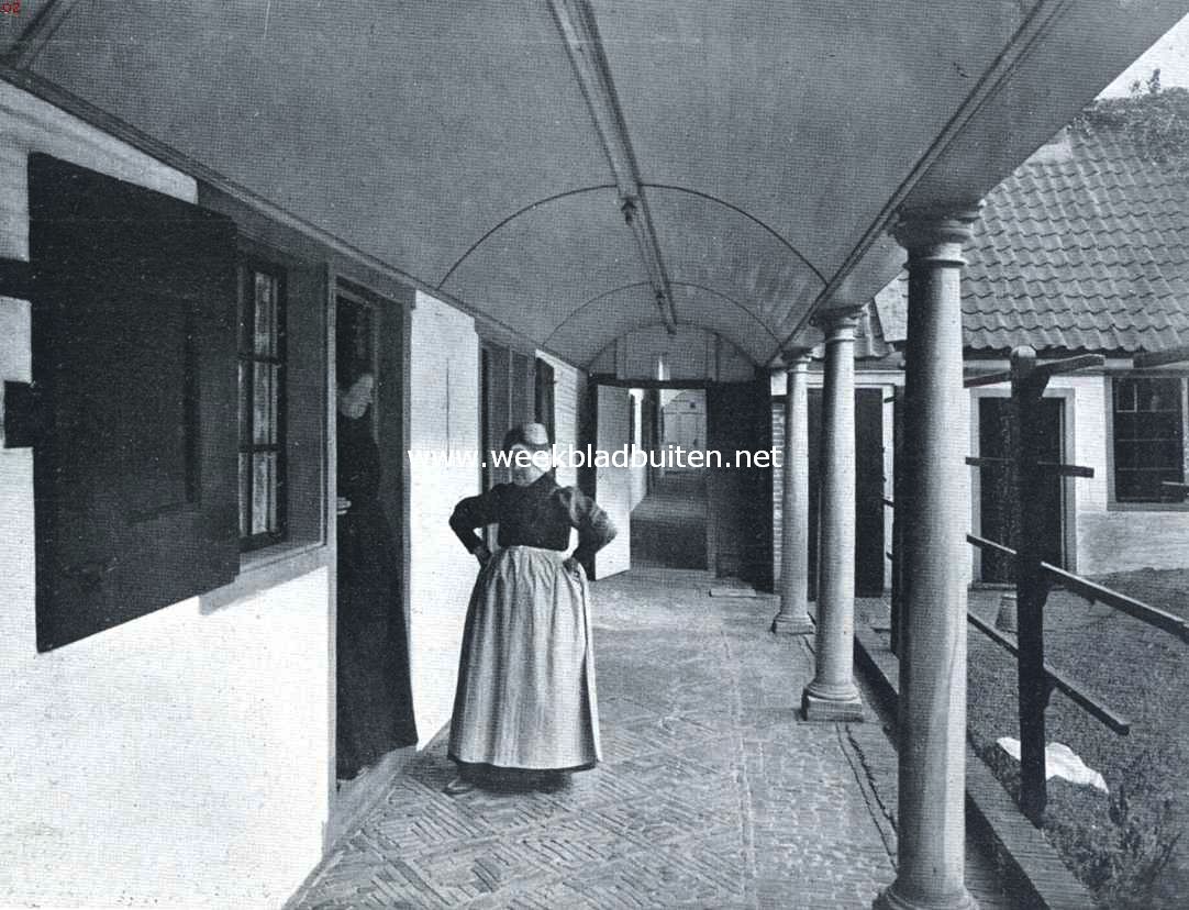 Twee hofjes te Alkmaar. Interieur van het hofje van Splinter