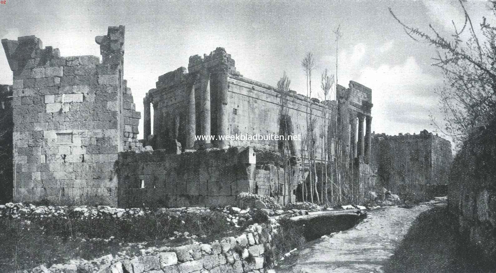 De bouwvallen van Balbek. De Bachus-tempel