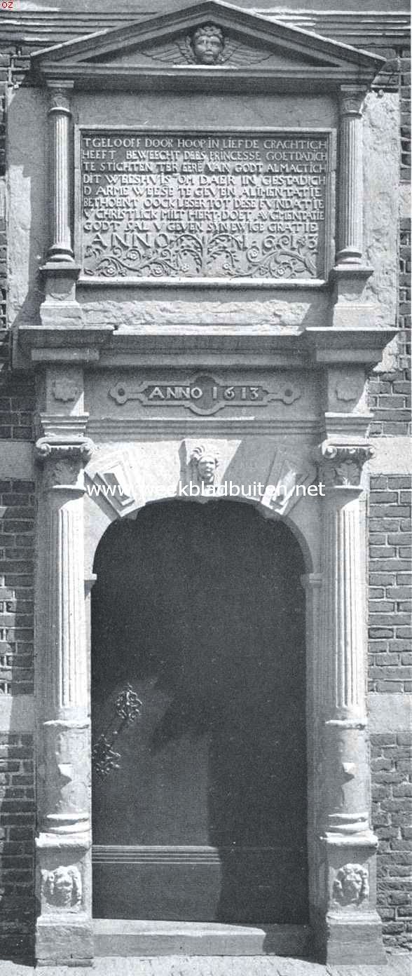 Buren. De Binnenpoort van het Weeshuis