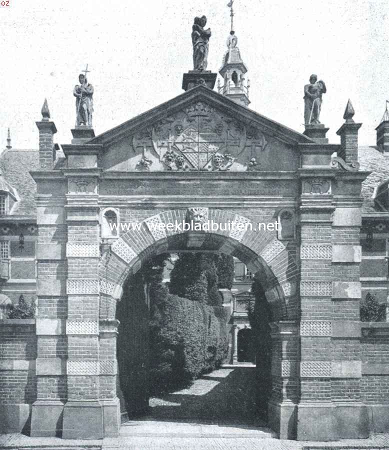 Buren. Poort van het Weeshuis