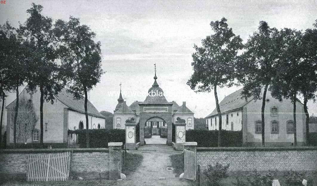 Het kasteel Meerssenhoven. Het kasteel met zijvleugels en toegangspoort