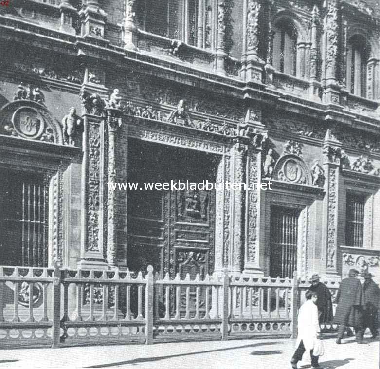 Hoofdingang van het Ayuntamiento Paleis of Casa de Cuidad, het stadhuis van Sevilla
